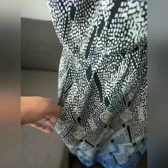 Forever 21 Contemporary Shirt Dress -- Size M -- Light, airy, 80s vibe - Picture 4 of 9